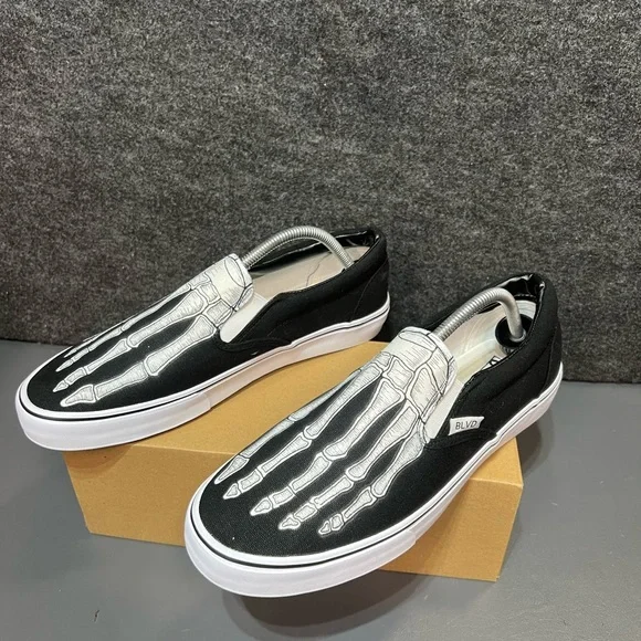 Skeleton Boney Feet Custom BLVD Original Slip Ons Size 10 Mens - Picture 4 of 14